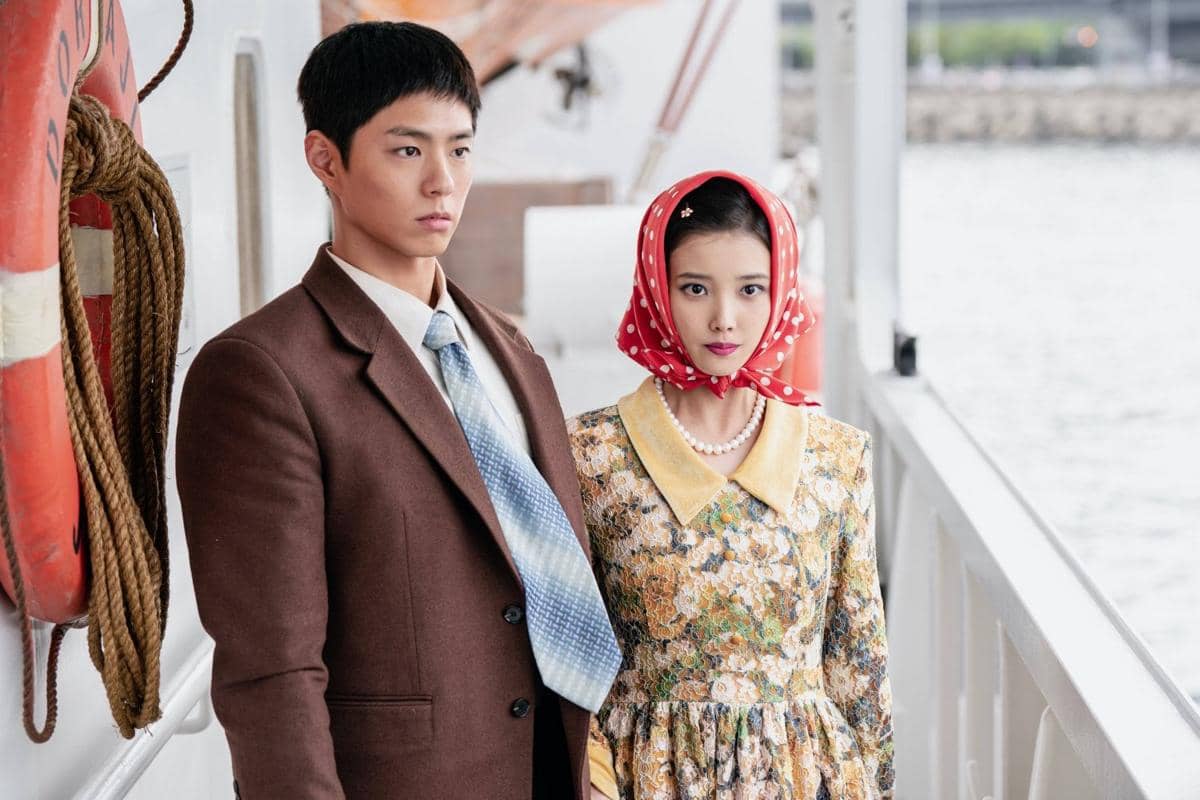 IU dan Park Bo Gum dalam drama When Life Gives You Tangerines