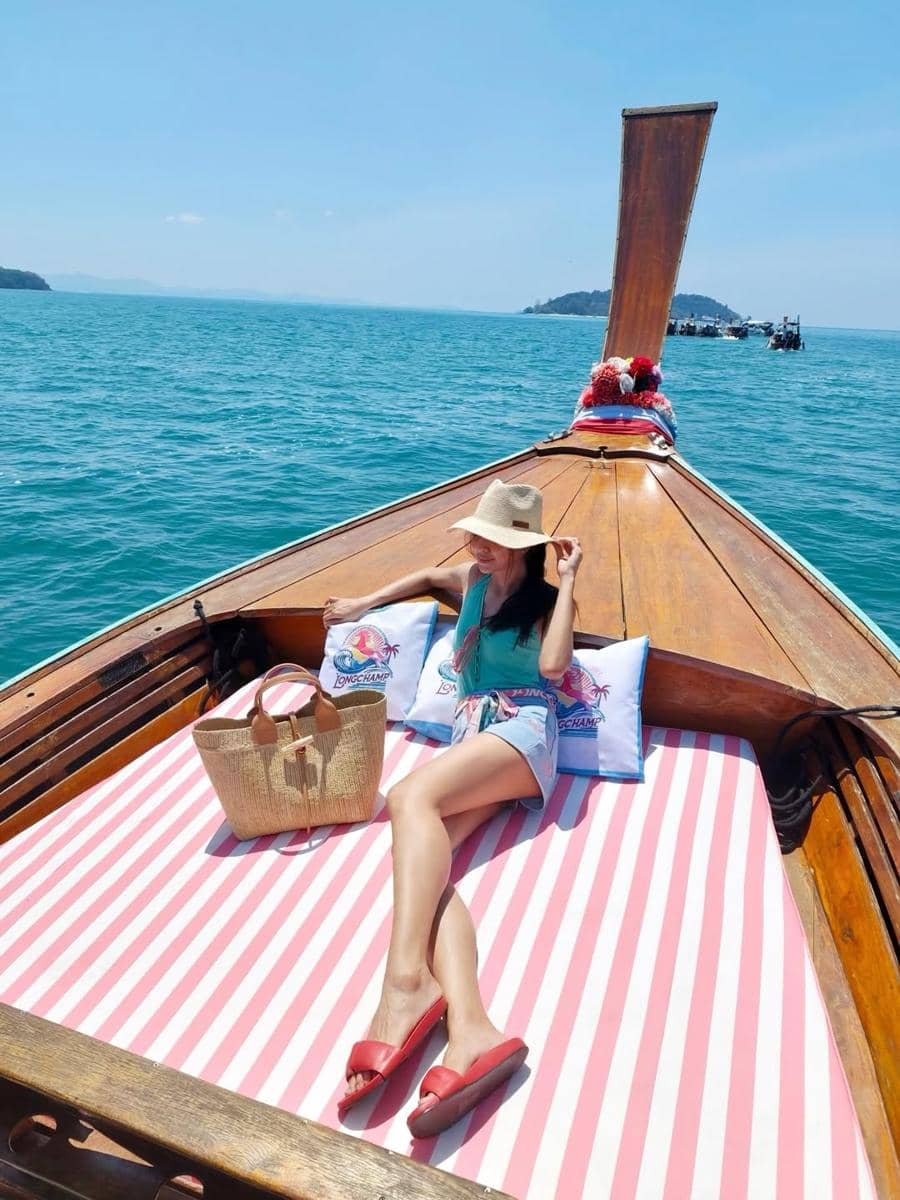 Mikha Tambayong liburan di Thailand