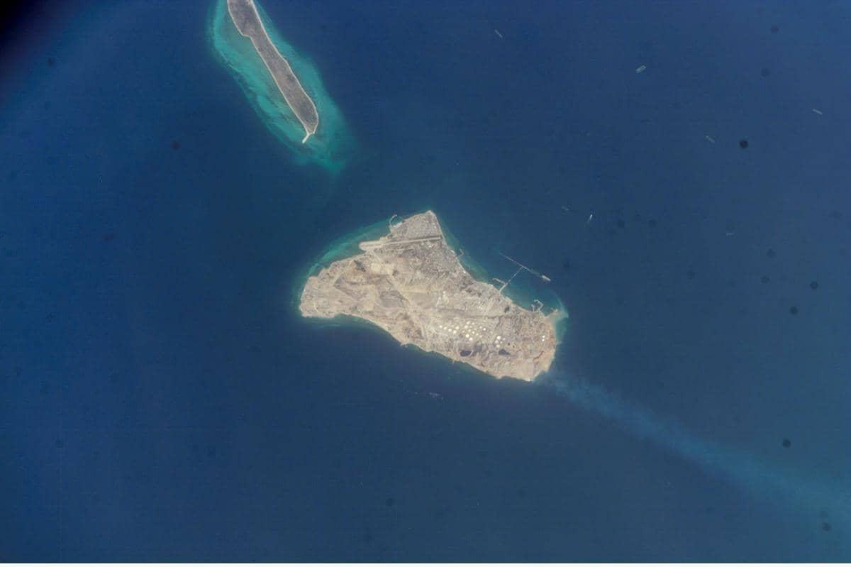 Iran Pasang Ranjau di Pulau Kharg Antisipasi Operasi Darat AS