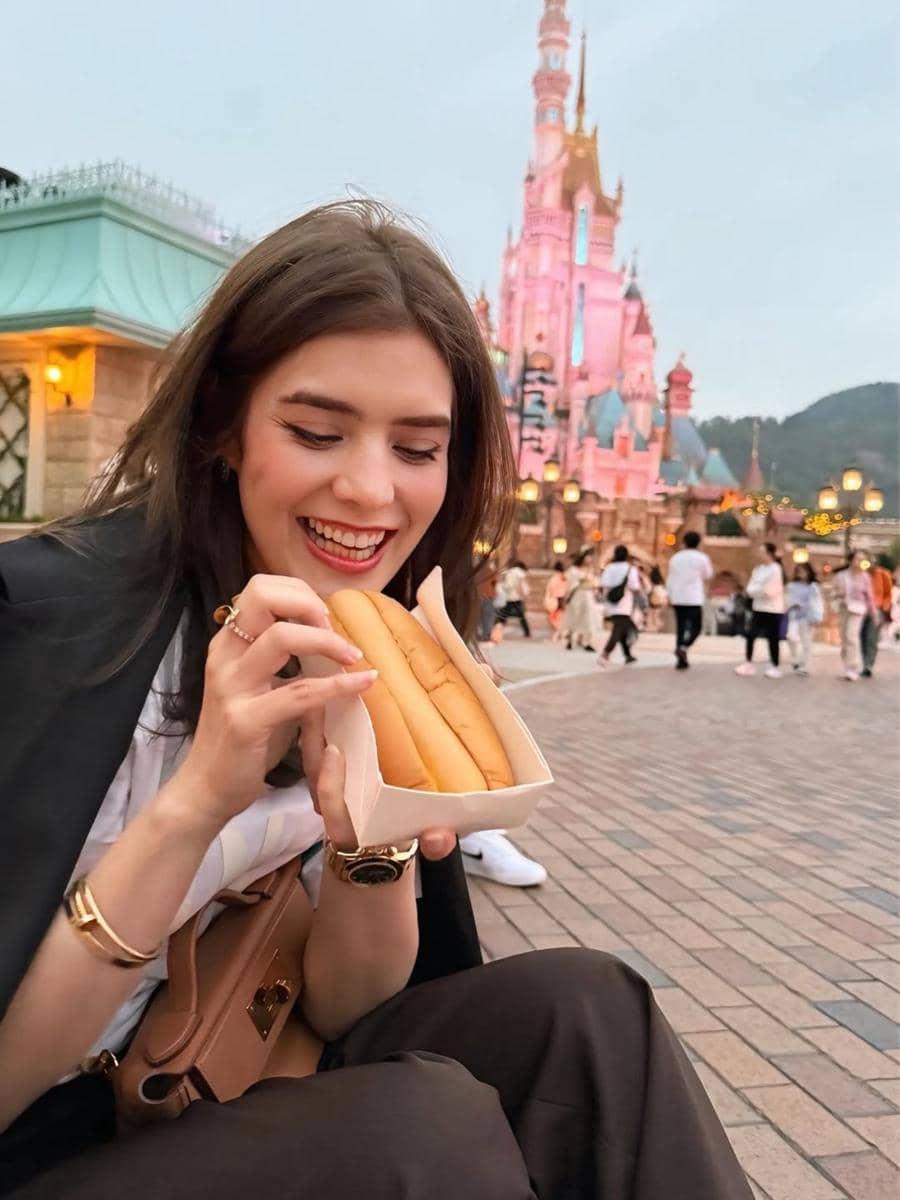 Carissa Putri ajak anak liburan ke Hong Kong