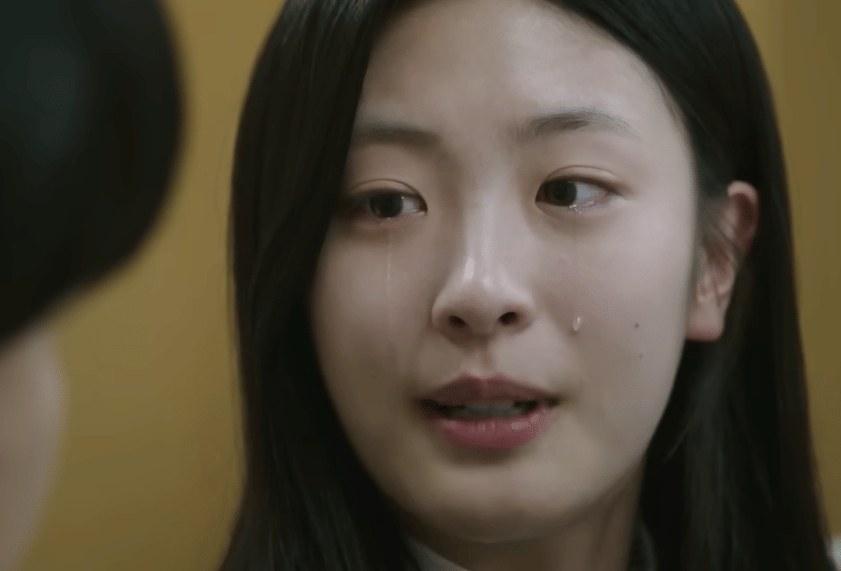 6 Perjuangan Kim Su A yang Mengharukan di Phantom Lawyer 