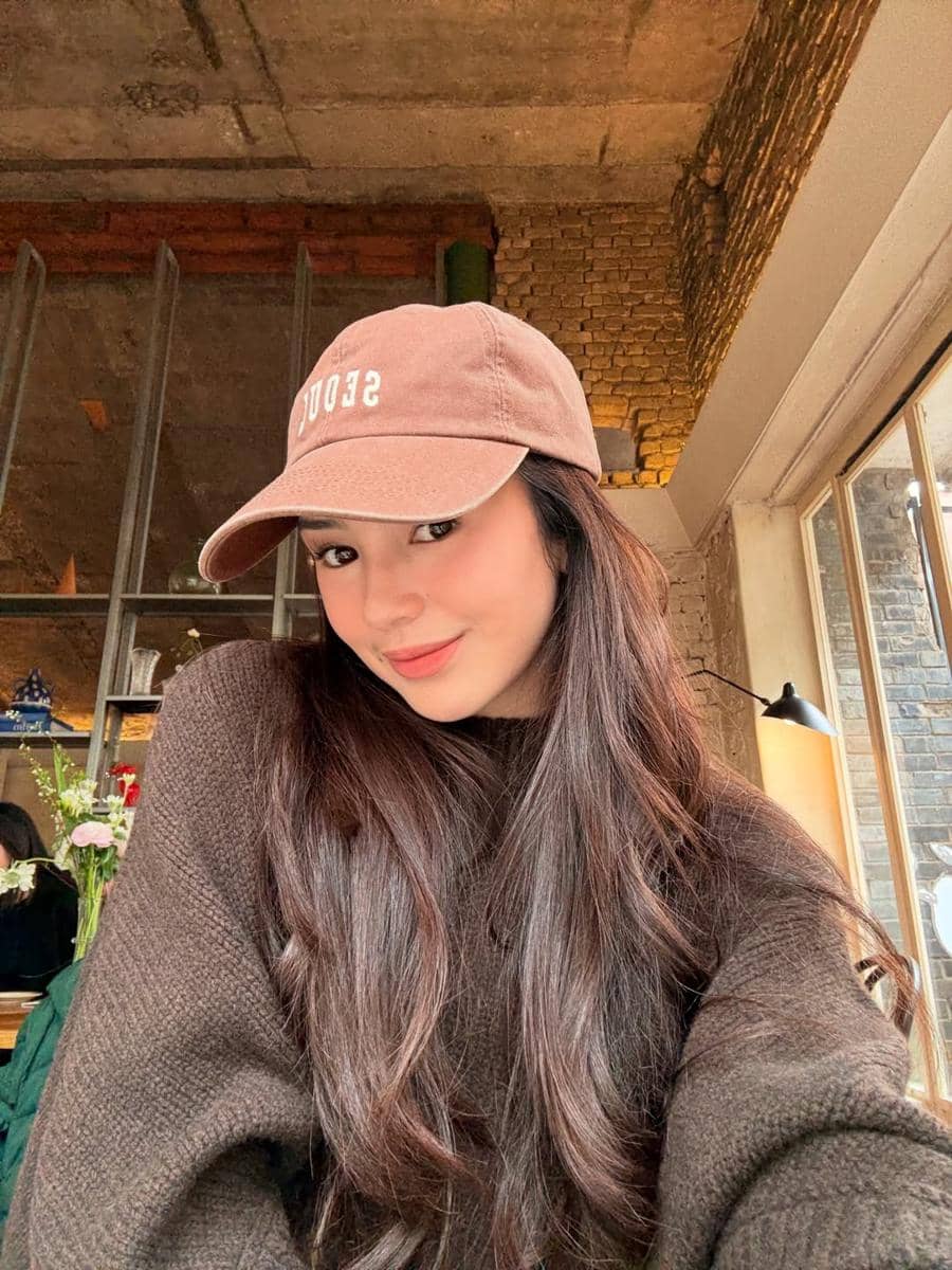 Beby Tsabina liburan