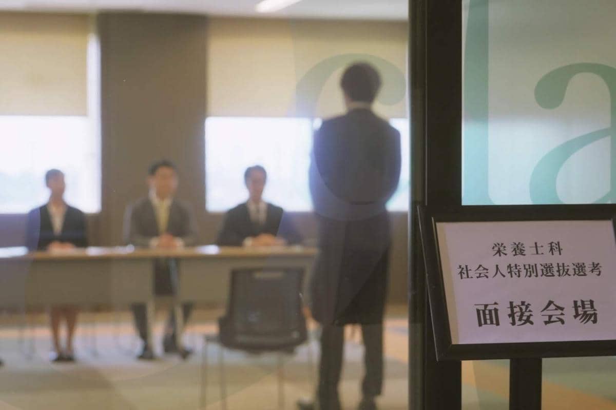 Tokyo Yamate Culinary School - cuplikan drama Gimbap and Onigiri