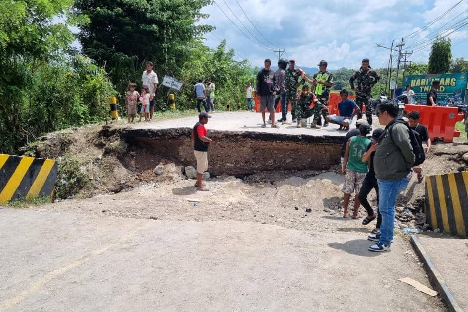 Ambles di Jalur Trans Timor Kupang–Timor Leste