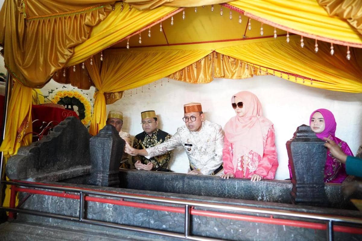 Wagub Gowa Sambut Pemkab Bone Ziarah ke Makam Arung Palakka