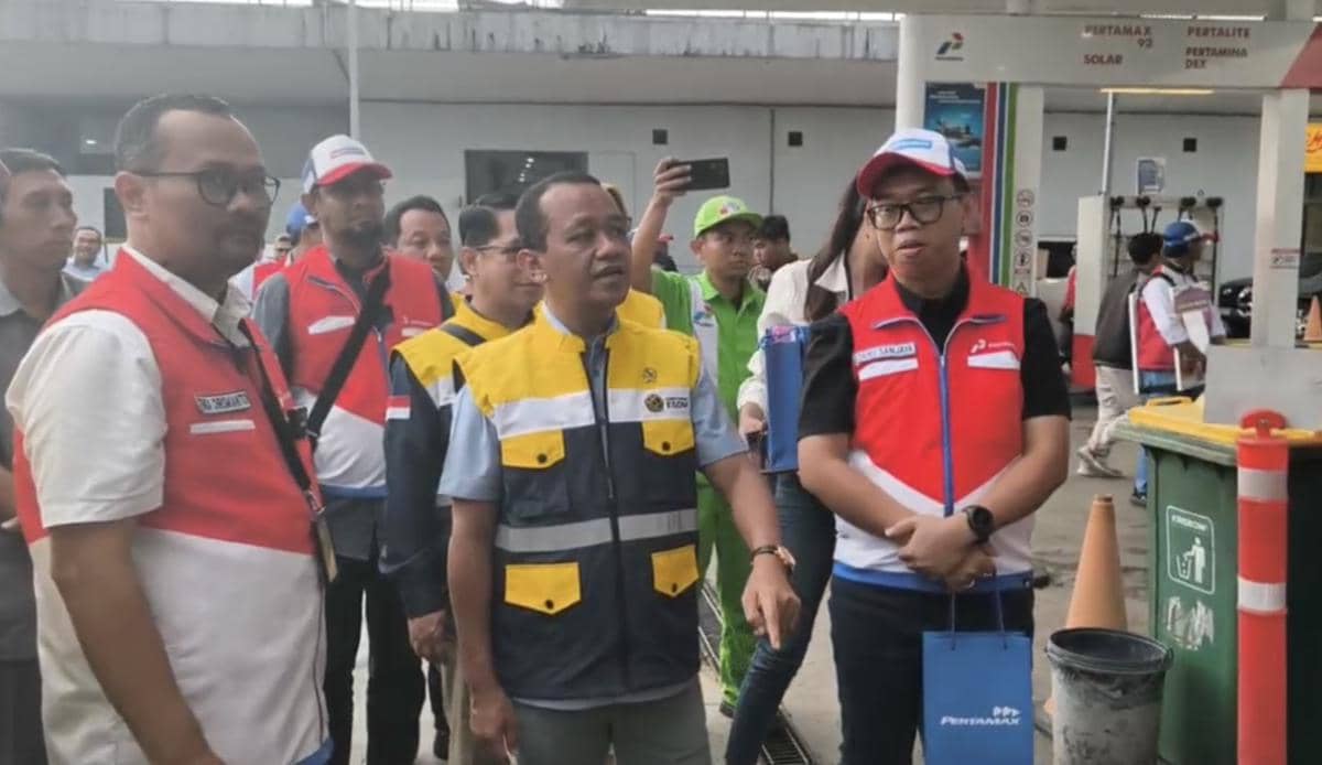 Bahlil Bilang Stok BBM RI Aman, Lagi Aktif Cari Pasokan Energi Global