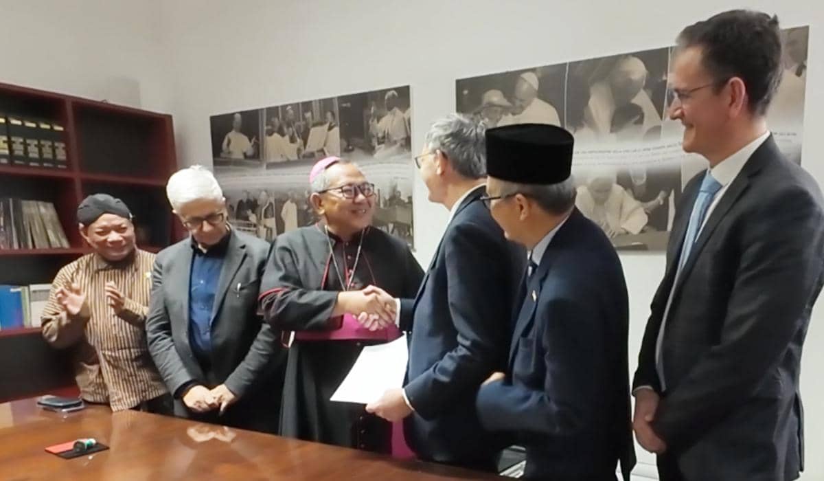 Penandatanganan MOU penggunaan secara resmi Bahasa Indonesia di Vatikan, Rabu (25/03/2026).