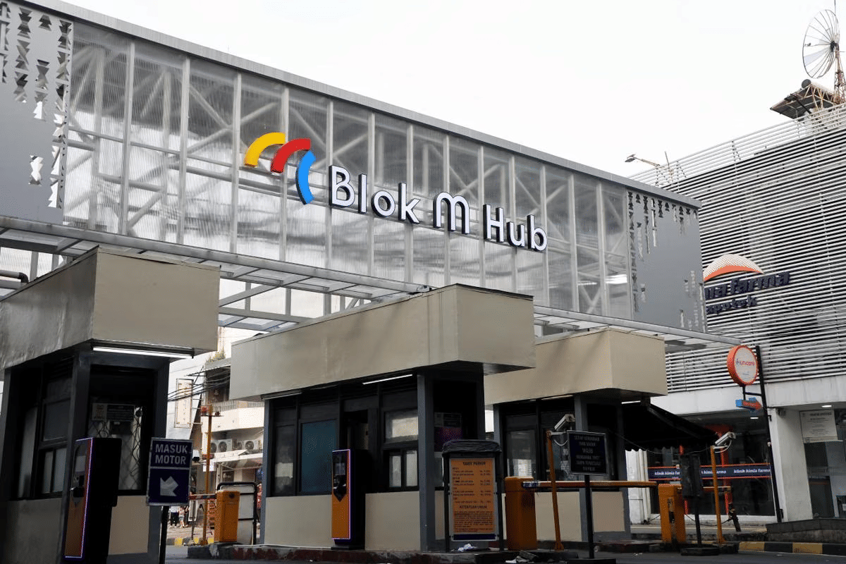 5 Alasan Logis Kenapa Warga Jakarta Gak Bisa Membenci Blok M