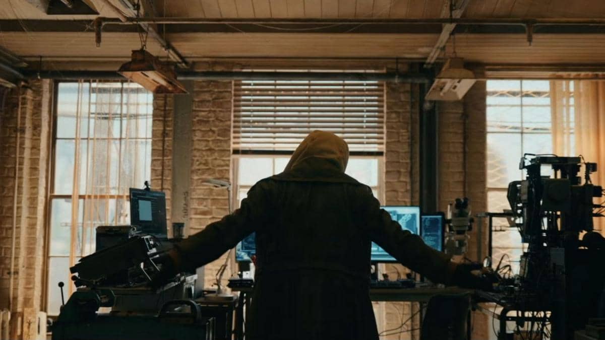 Sosok misterius yang diduga Jean Grey. (GamesRadar)