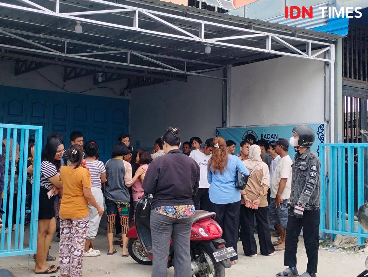Puluhan Warga Geruduk Dapur MBG di Medan Kota