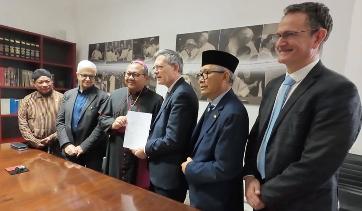 Penandatanganan MOU penggunaan secara resmi Bahasa Indonesia di Vatikan, Rabu (25/03/2026).