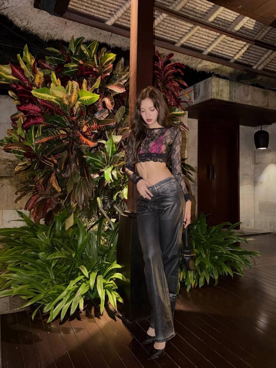 Keseruan Lisa BLACKPINK di Bali