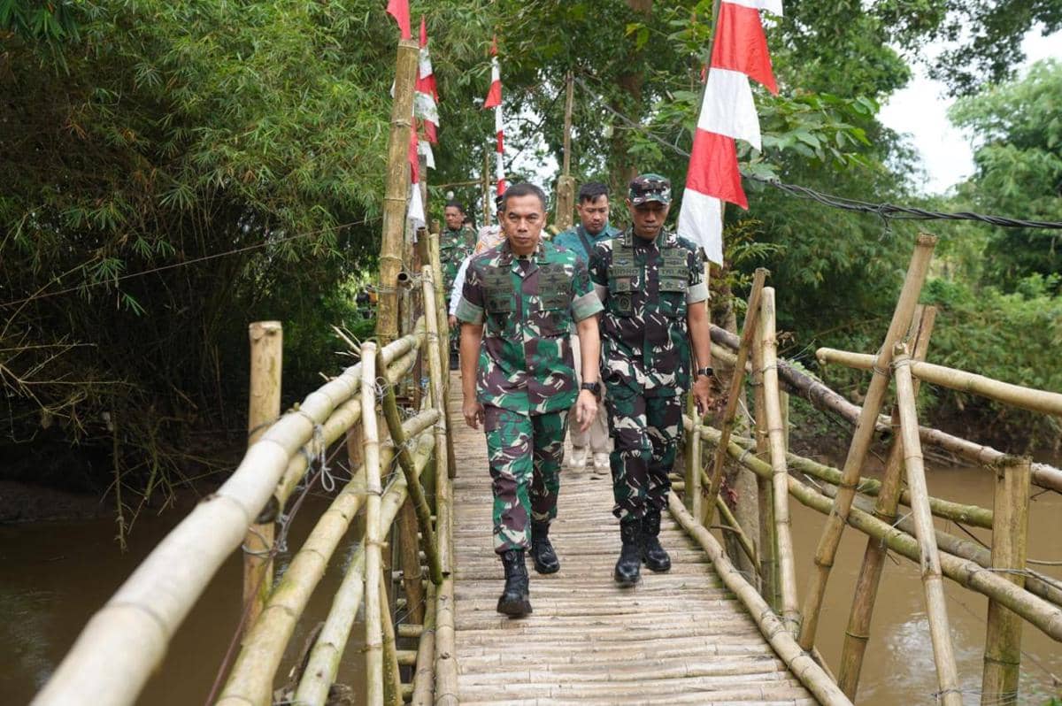 TNI AD Luncurkan Program Jembatan dan Gentengisasi