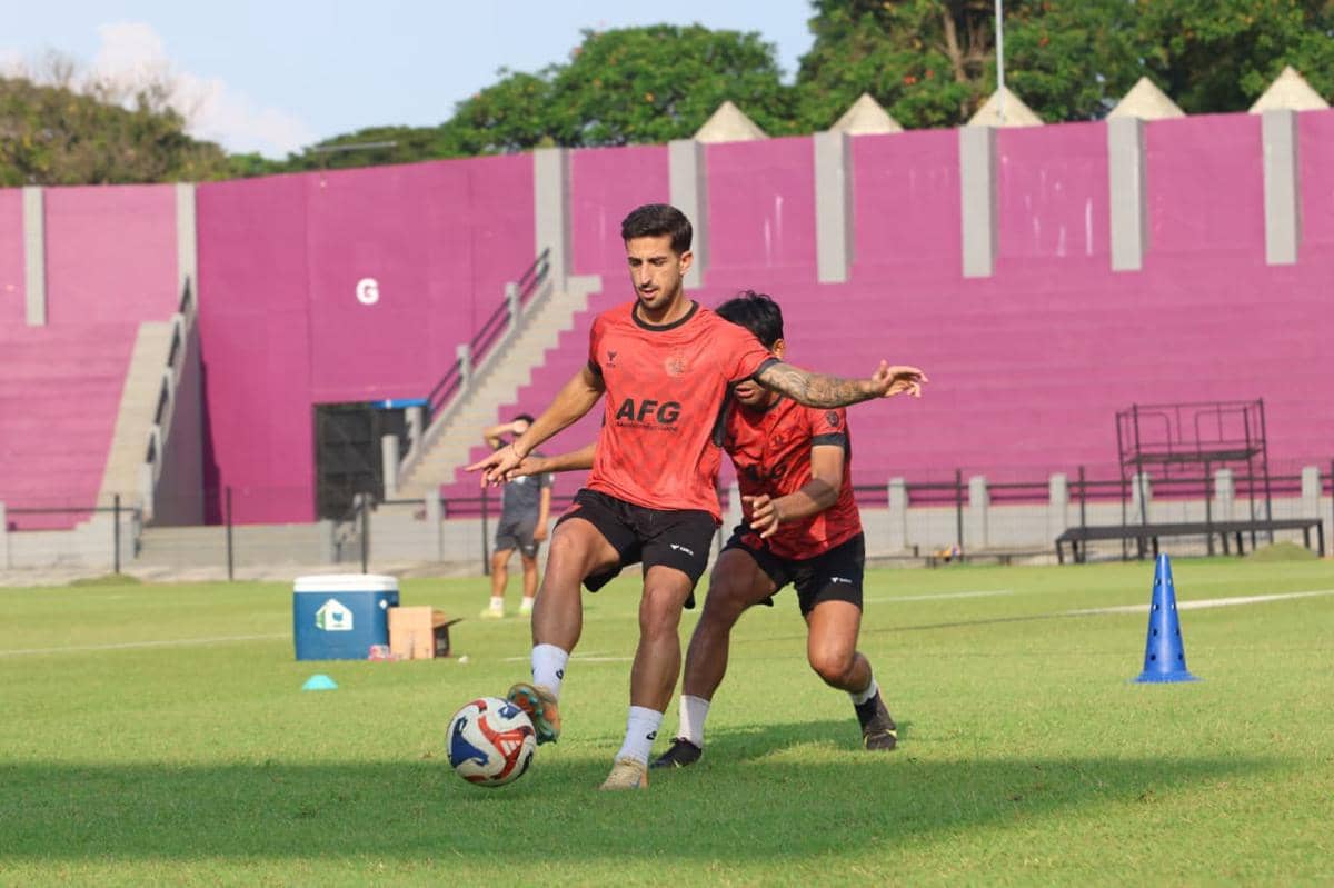 Pemain Persik Kediri saat berlatih. IDN Times/Persik Kediri