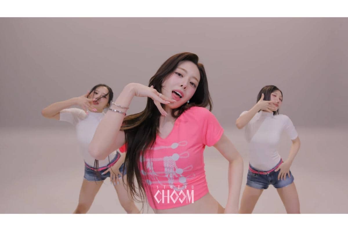 cuplikan performance debut solo Yuna di konten STUDIO CHOOM