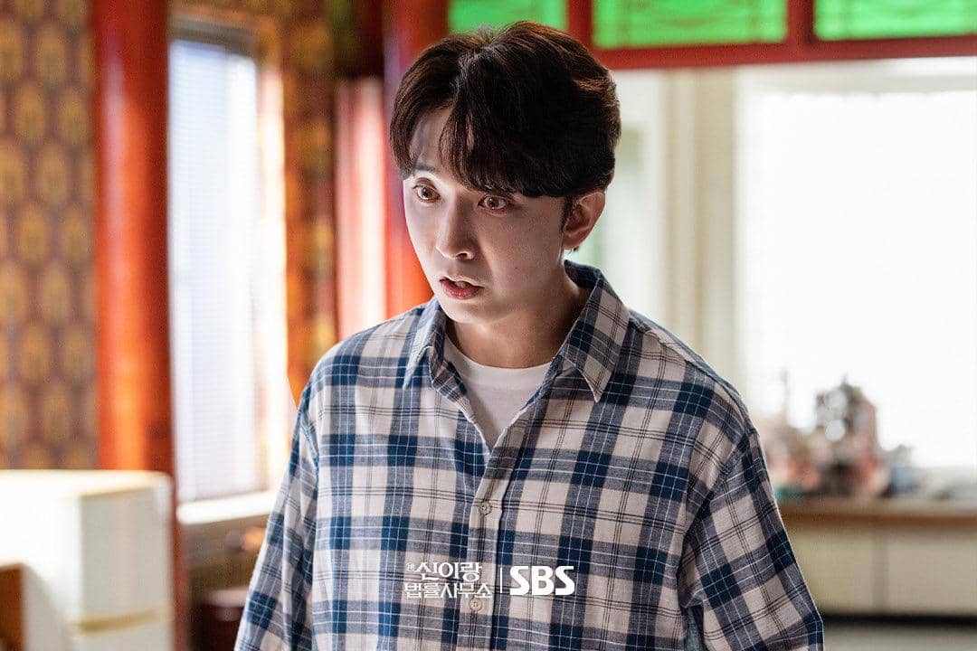 Yoon Na Moo di Phantom Lawyer