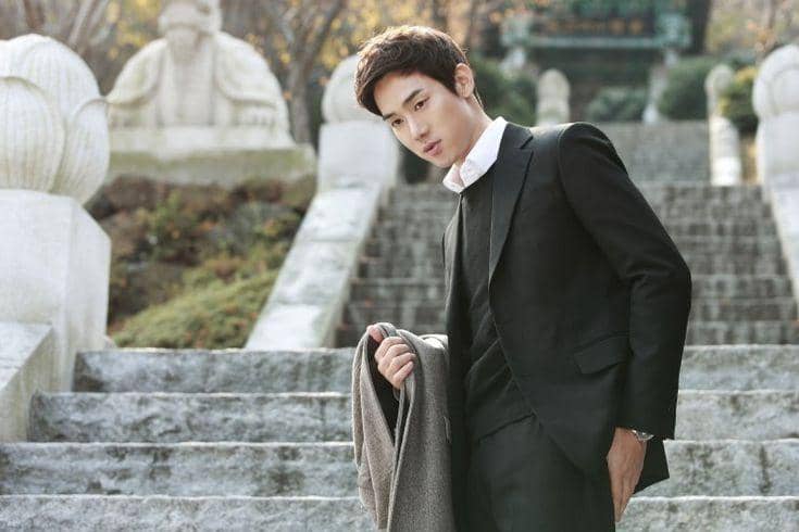 Yoo Yeon Seok tampil dalam salah satu adegan film Mood of the Day, dengan dokumentasi resmi dari Showbox.