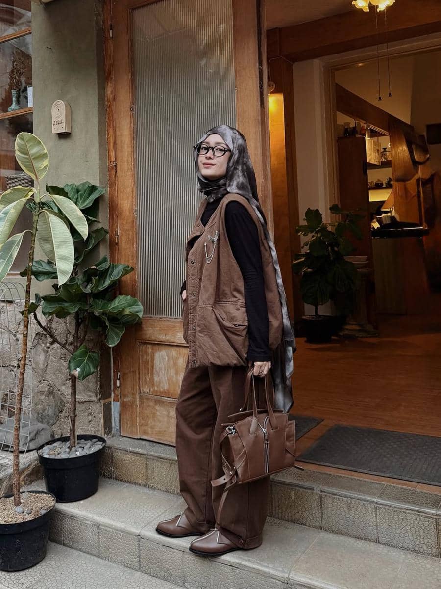 Gaya ala Deana Hanifa