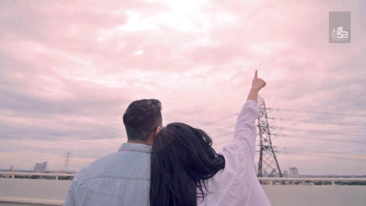 cuplikan video klip "Bahagia Bersamamu"