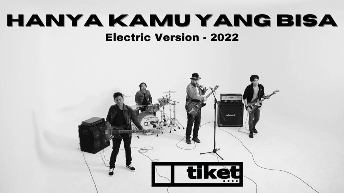 cuplikan video klip "Hanya Kamu yang Bisa"
