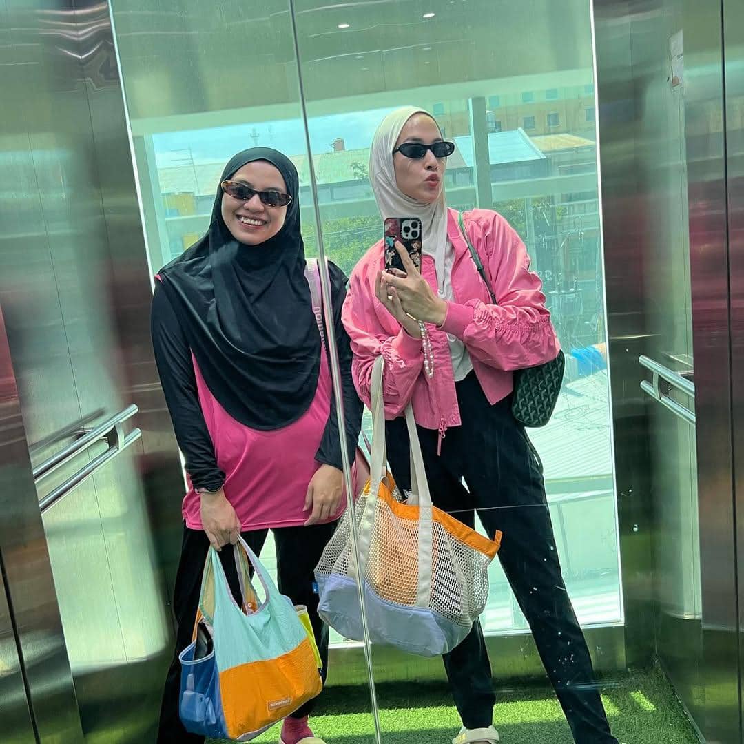 ide outfit olahraga ala Nina Zatulini 