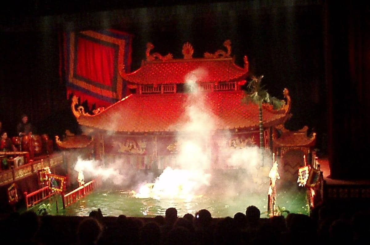 Pertunjukkan wayang air