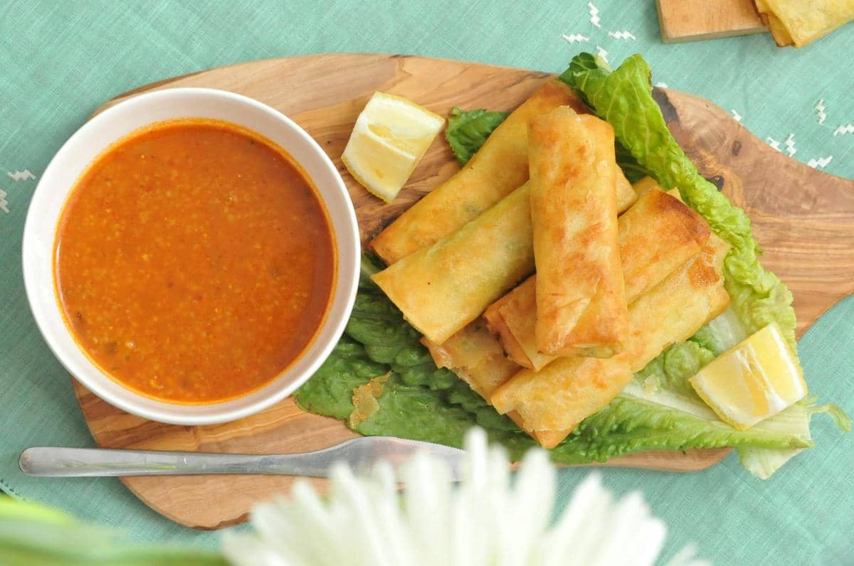 Resep Lumpia Burger Keju Lumer, Camilan Kekinian Anti Ribet Bikinnya