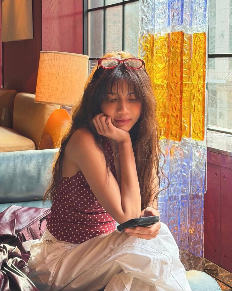 Sabrina Chairunnisa jalan-jalan di Soho