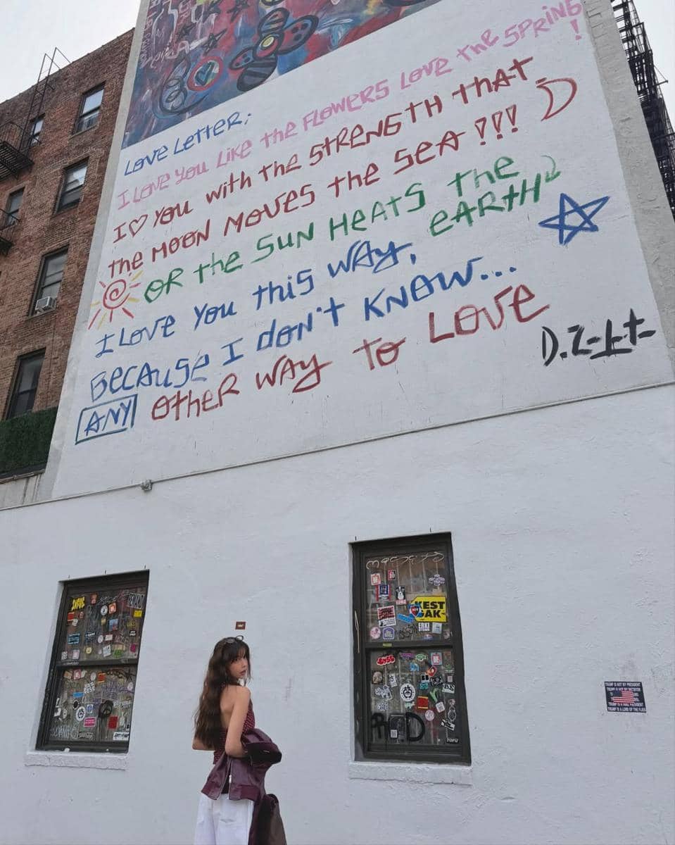 Sabrina Chairunnisa jalan-jalan di Soho