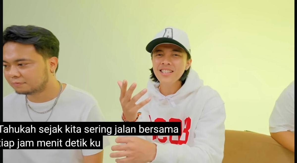 cuplikan video klip "I Heart You"