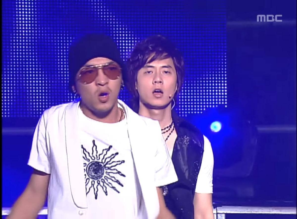 SHINHWA membawakan "Your Man"