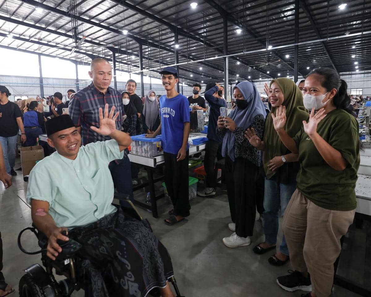 Muhammad Suryo mengunjungi pabrik rokok HS di Muntilan, Magelang, pada Jumat (27/3/2026).