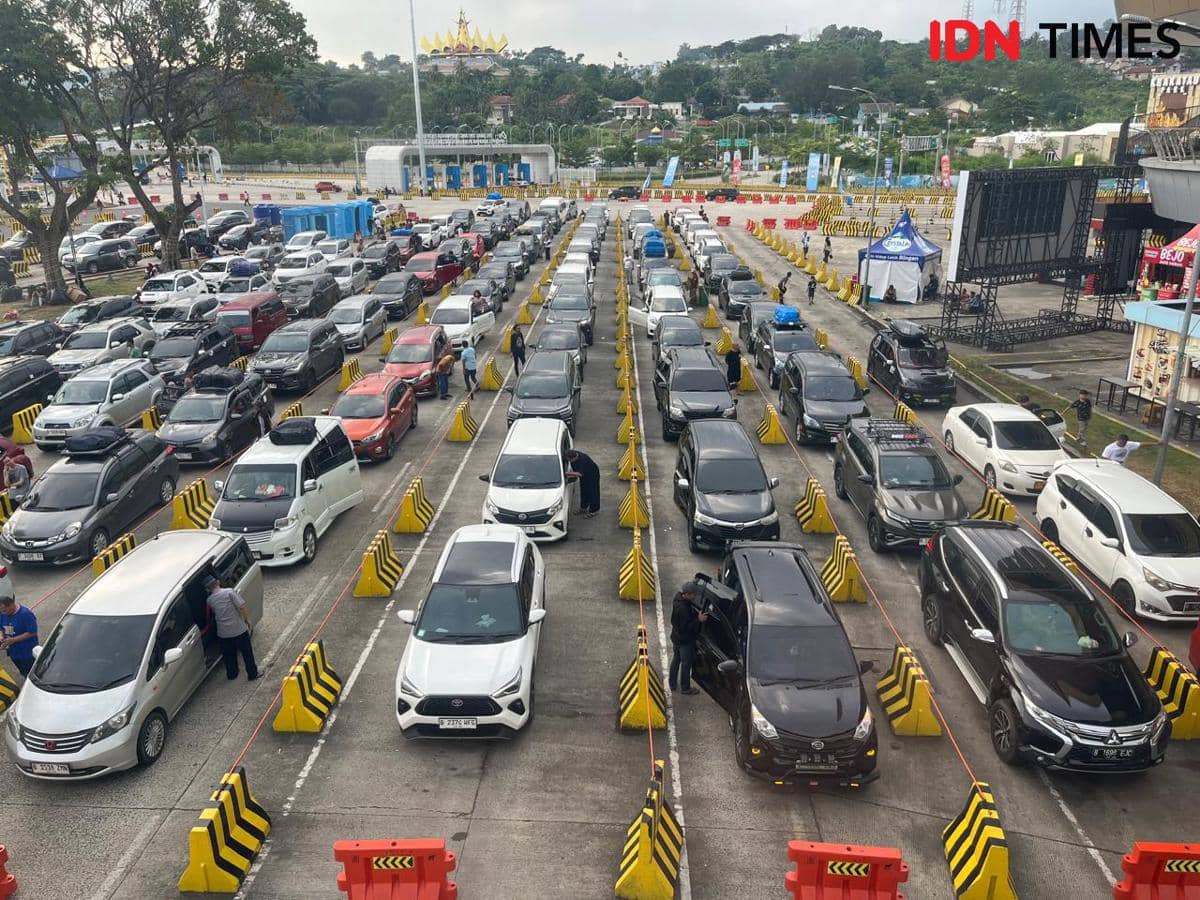 1.129.215 Pemudik Menyeberang ke Jawa, Kendaraan Pribadi Dominan