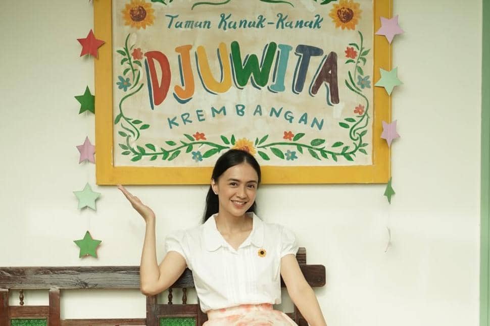 Biodata dan Profil Agla Artalidia, Pemeran Bu Djuwita di Na Willa