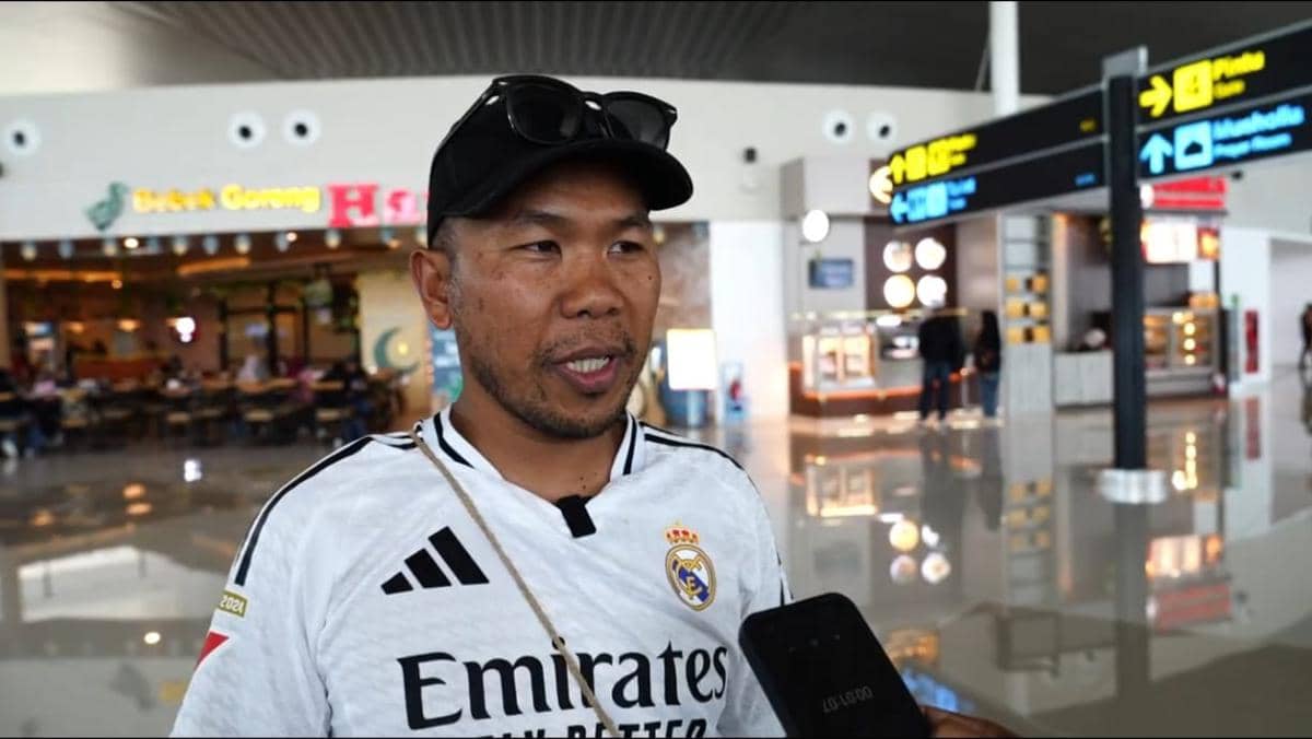 Salah seorang penumpang rute Makassar–Selayar, Hartono. (dok. Pemprov Sulsel)