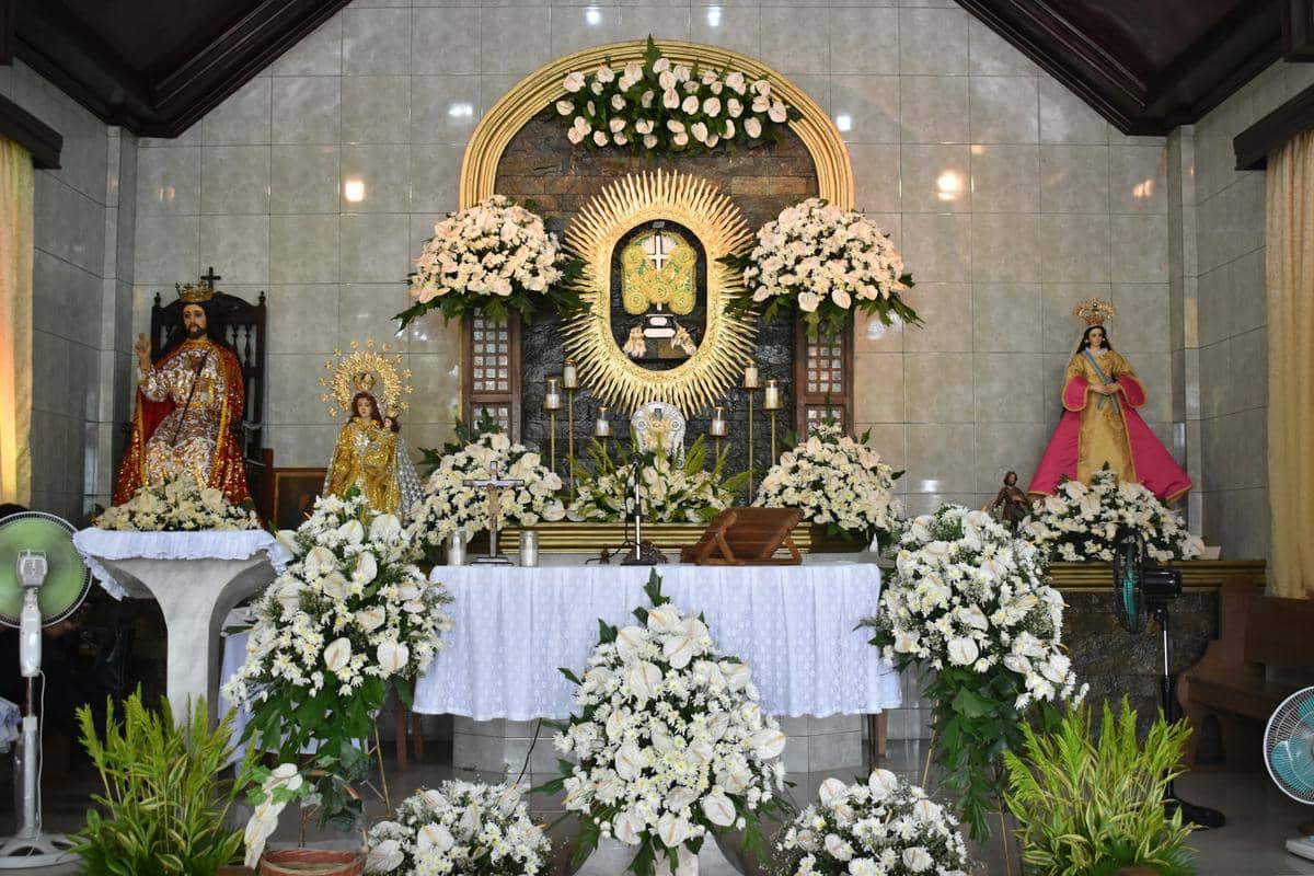 Ilustrasi dekorasi Kamis Putih (unsplash.com/Photo by Angelyn Martinez)