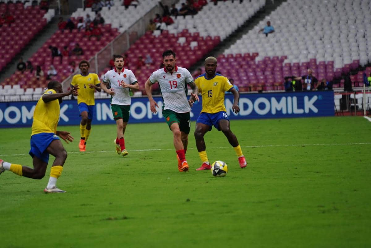 Eks Pelatih Timnas Indonesia Berada di Antara Bulgaria dan Garuda