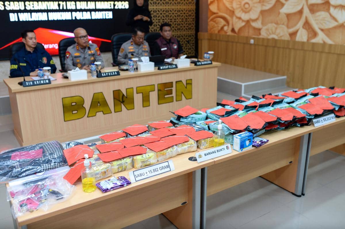 Polda Banten merilis kasus beserta barang bukti pada Kamis (26/3/2026)