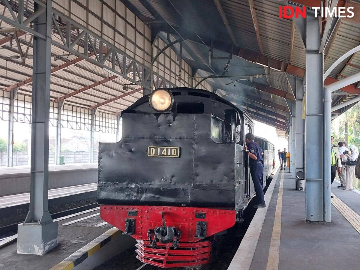 Potret Kereta Uap Jaladara Solo