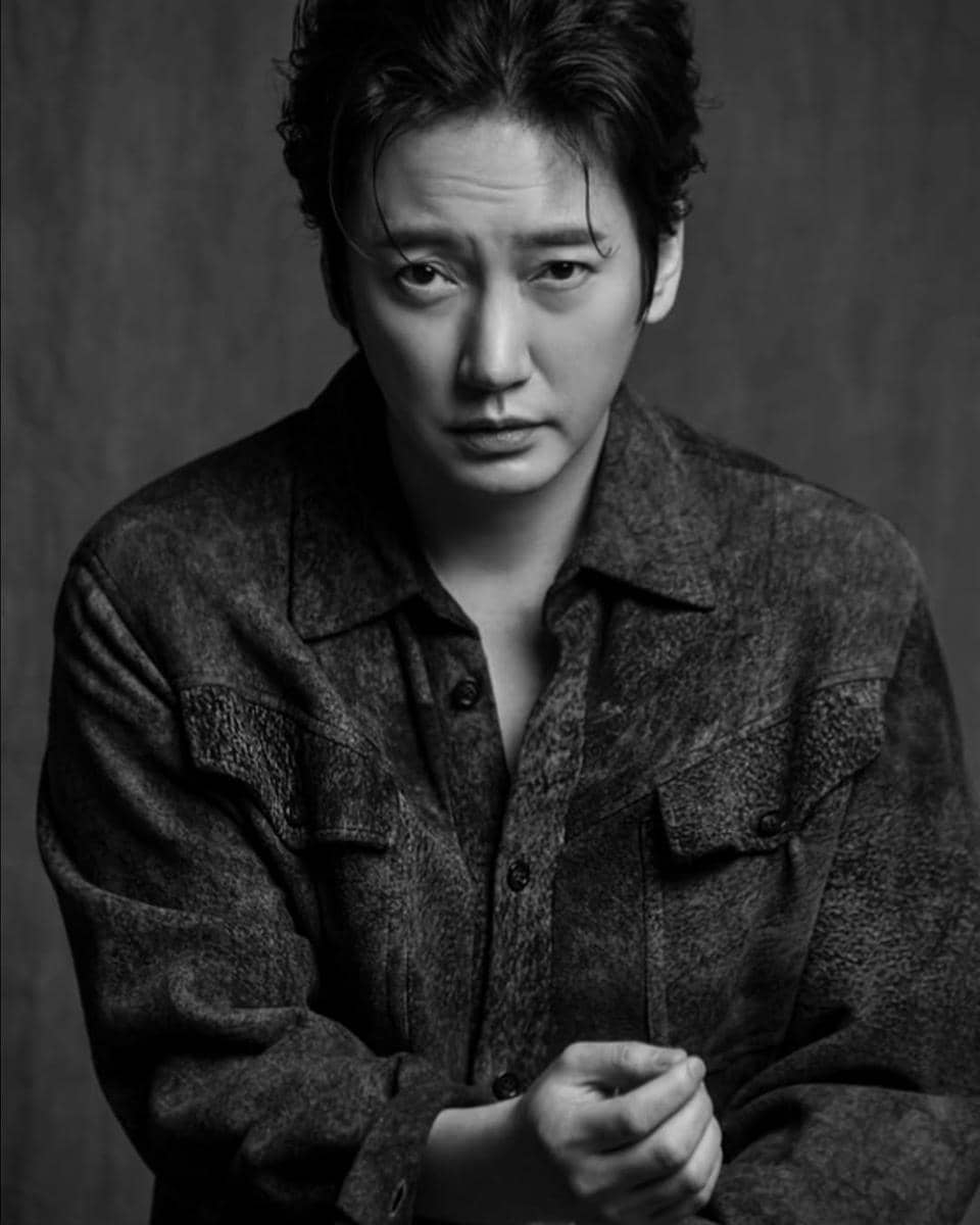 Potret aktor Lee Sang Bo yang dilaporkan meninggal dunia pada Kamis (26/3/2026) dalam usia 45 tahun