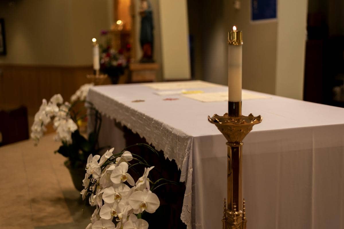 6 Dekorasi Kamis Putih 2026, Nuansa Putihnya Bikin Hati Lebih Bersih