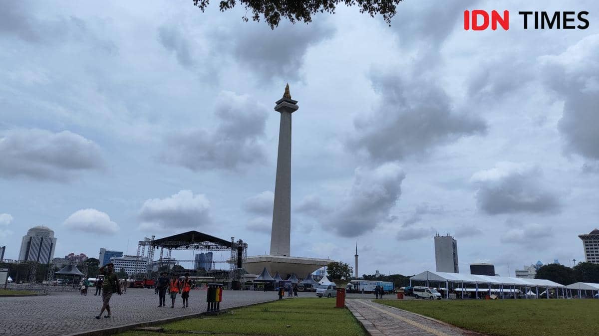 Suasana Monumen Nasional (Monas), Jakarta Pusat, Jumat (27/3/2026). 