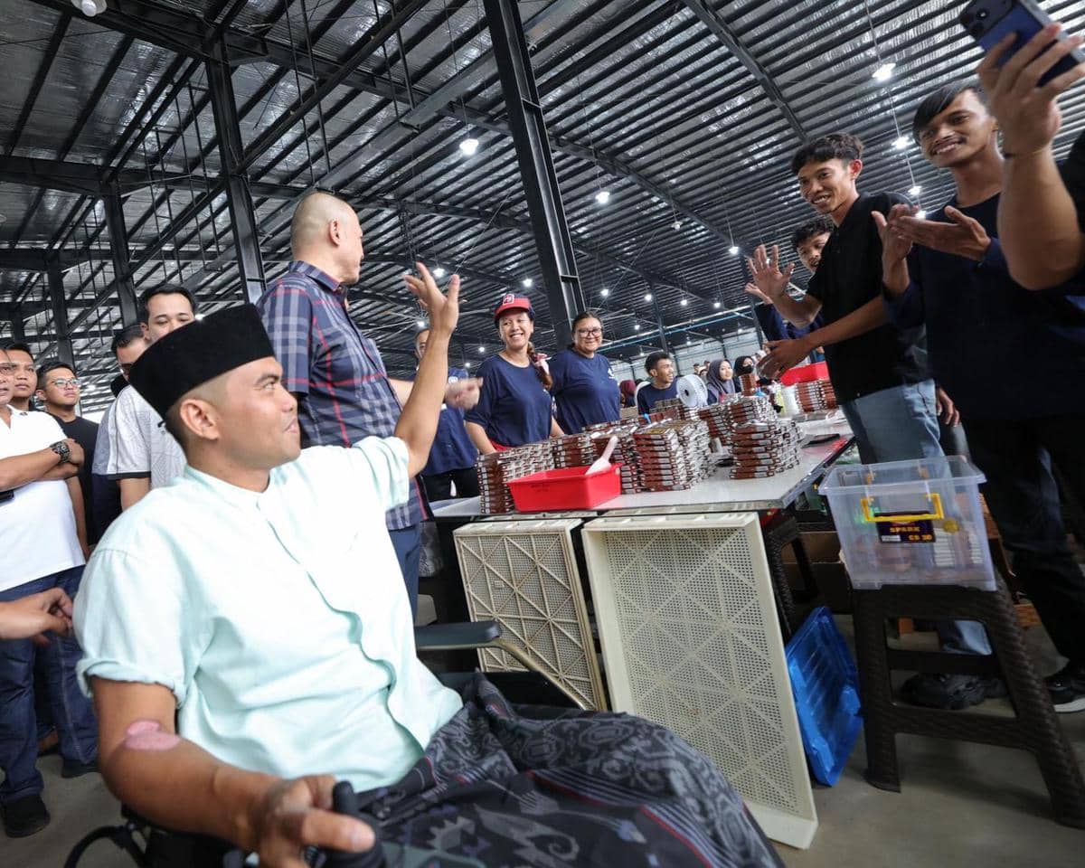 Bos Rokok HS Berangkatkan Karyawan Umrah, Wujud Syukur Selamat dari Kecelakaan