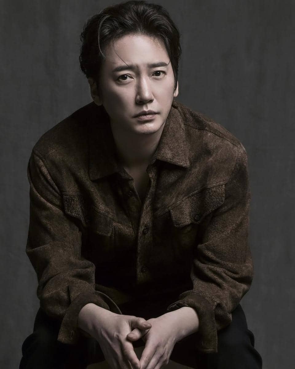 Potret aktor Lee Sang Bo yang dilaporkan meninggal dunia pada Kamis (26/3/2026) dalam usia 45 tahun