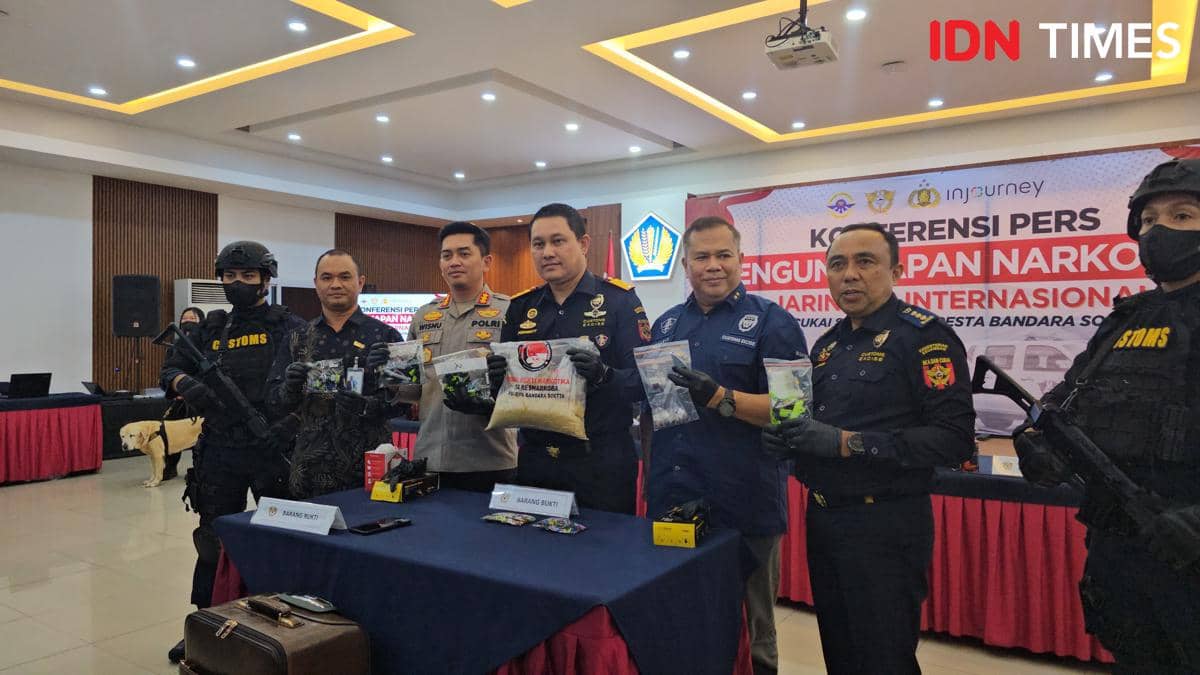 Manfaatkan Kepadatan Arus Mudik, WN China Coba Selundupkan Narkotika