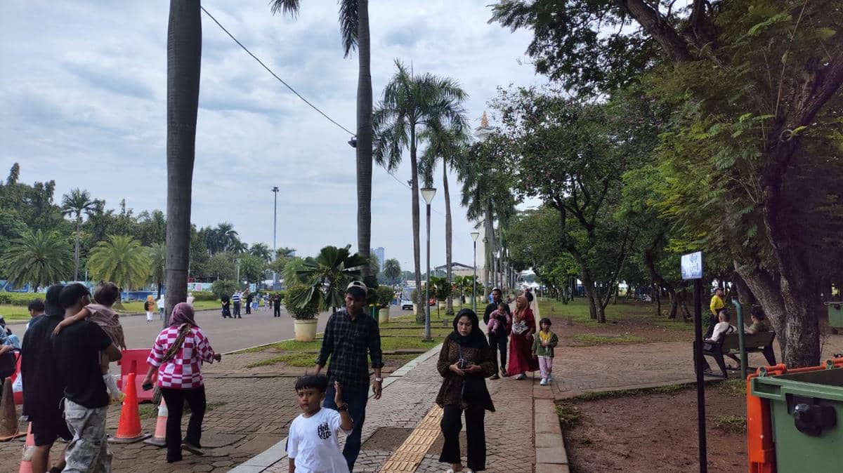 Suasana Monumen Nasional (Monas), Jakarta Pusat, Jumat (27/3/2026).