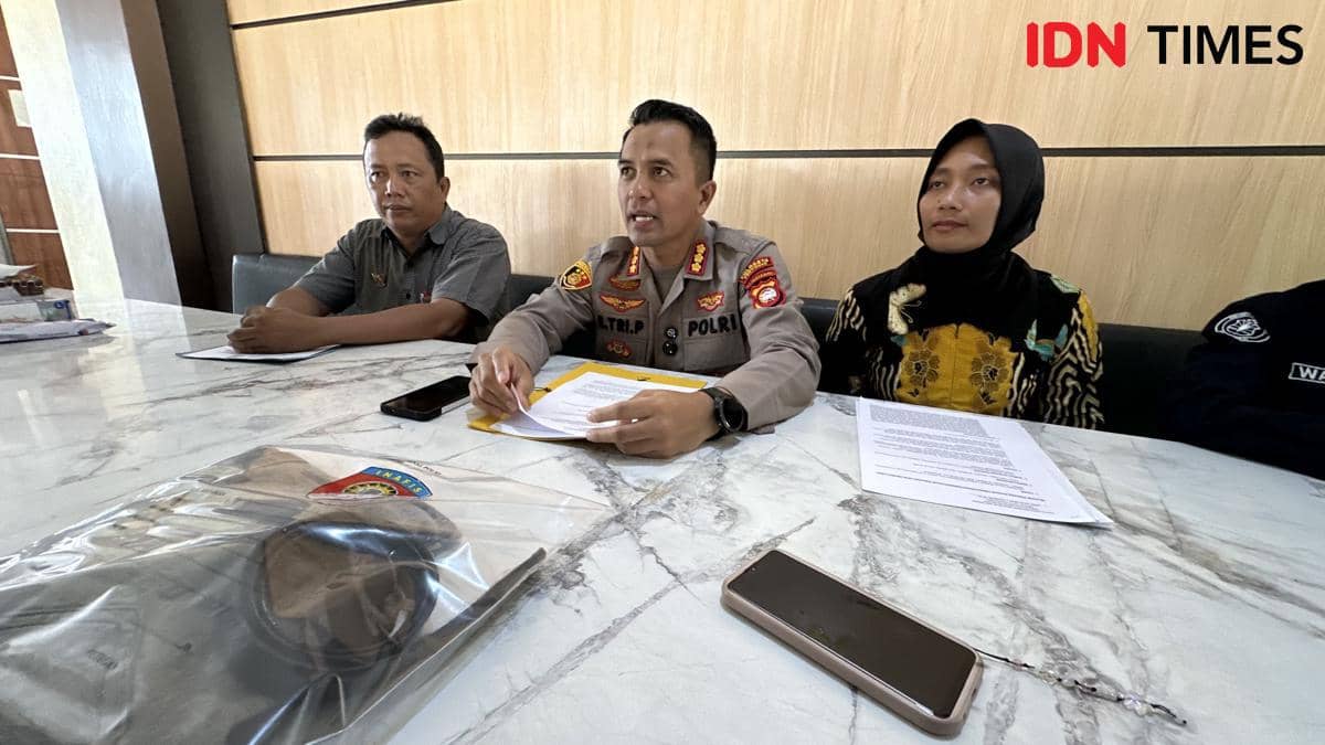 Polresta Pontianak mengungkap kasus pengeroyokan remaja.