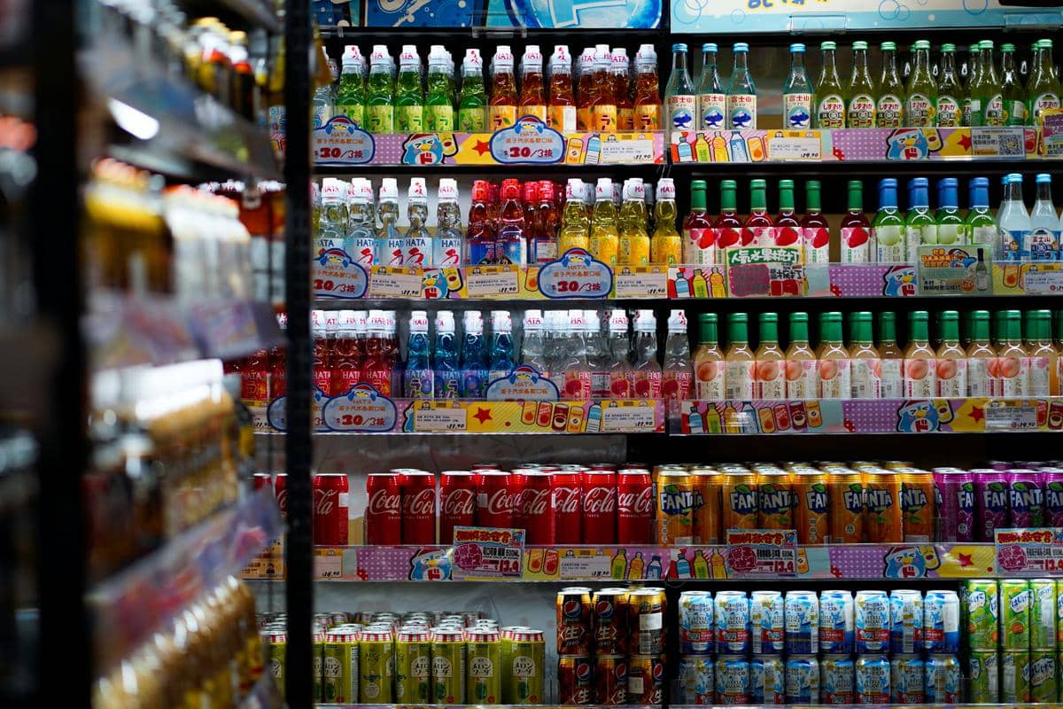 ilustrasi minuman kemasan tinggi fruktosa