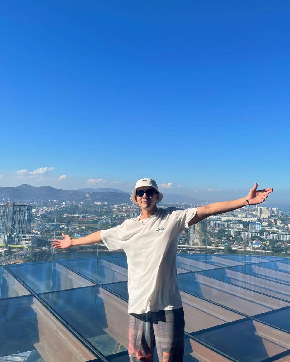 OOTD Day Out ala Toey Pongsakorn