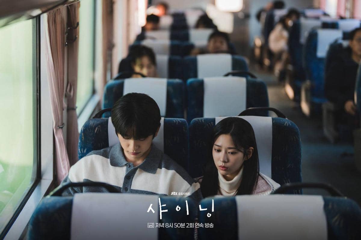 Cuplikan drama Korea Still Shining